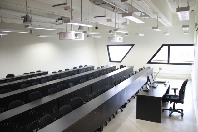 ��۴�ѧ��ý�����Ĺ��̰���